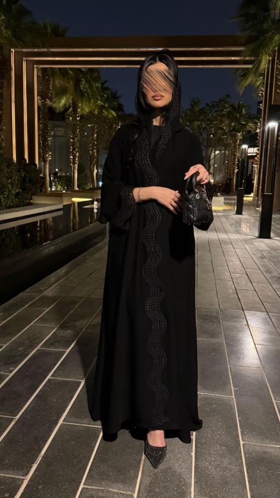 عباية قمر ترند تقطر انوثة L46