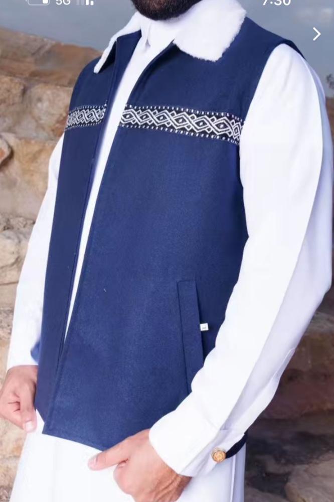 سديري رجالي  سنقل فيس قلاب صوف لون كحلي