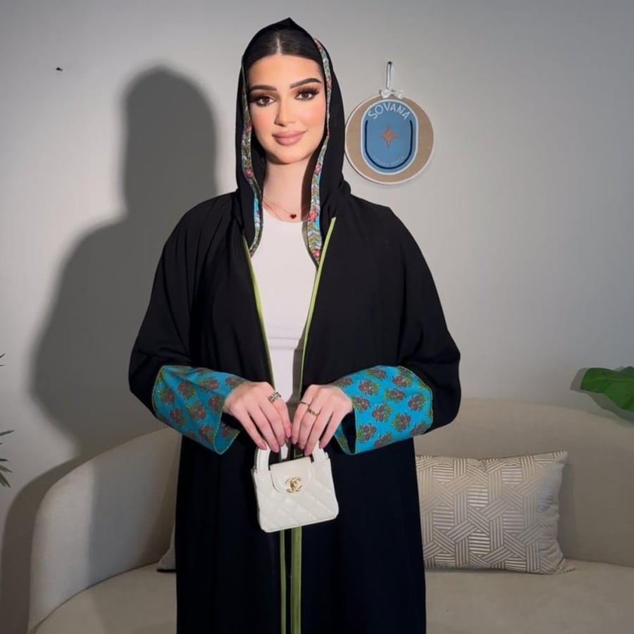 كريب ملكي اسود