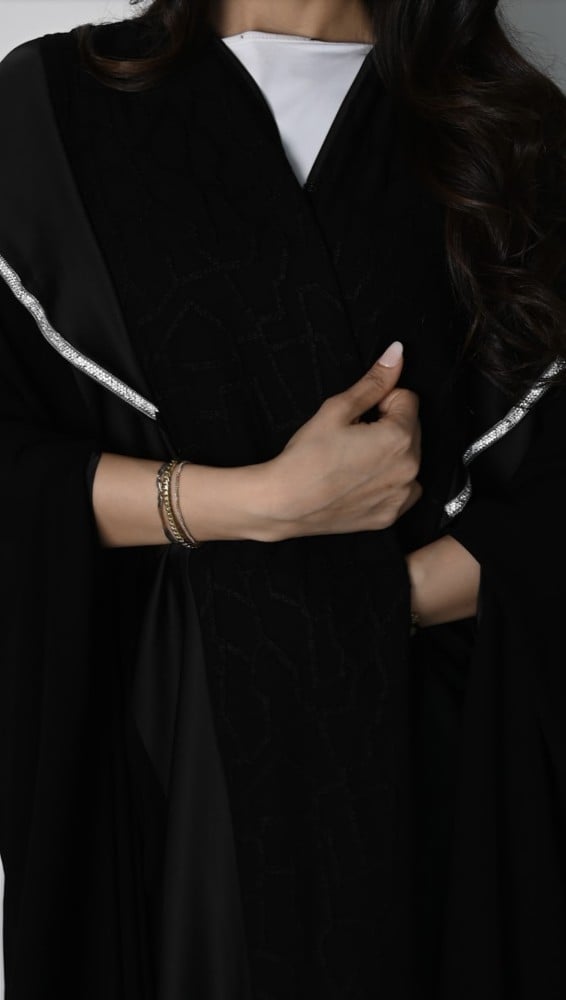 عباية بشت كامل