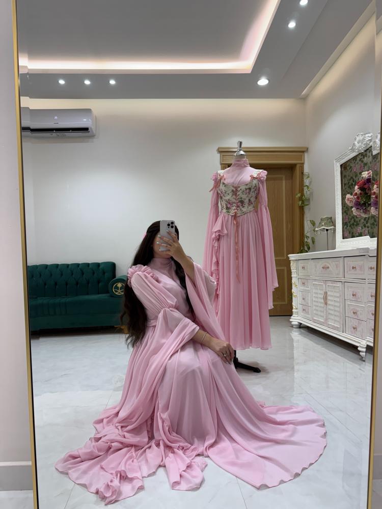 Chiffon pink dress+ corset