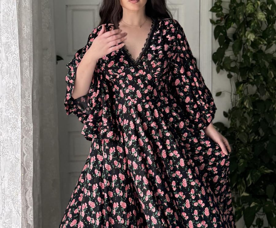 Black pink flowers long sleeve