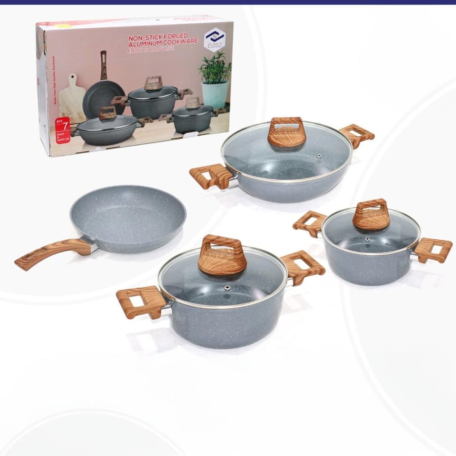 A set of granite pots with wooden handles (7 pieces)