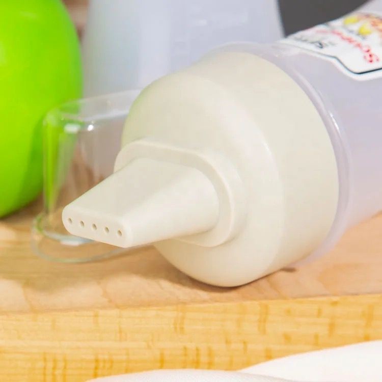 Ketchup and mayonnaise containers (two pieces)