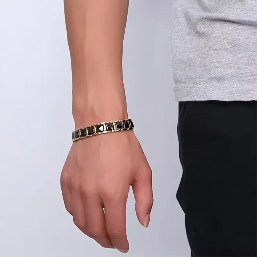 سوار انيق