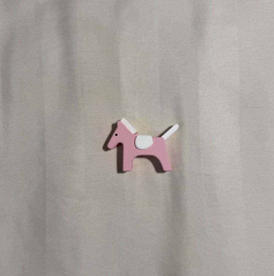 Hermès - pink horse