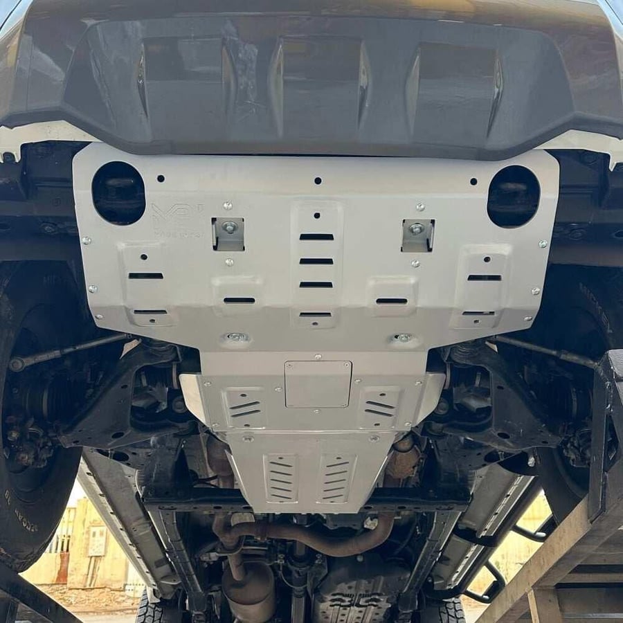 هايلوكس ادفنشر المنيوم Skid plate