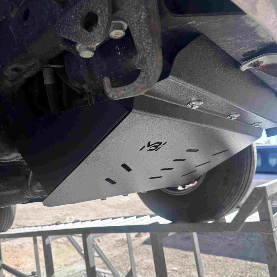 صاجة حماية لاندكروزر LC100 حديد Skid plate