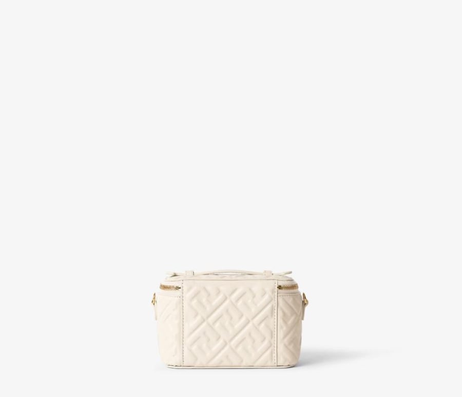 شنطة فندي fendi/فانيتي