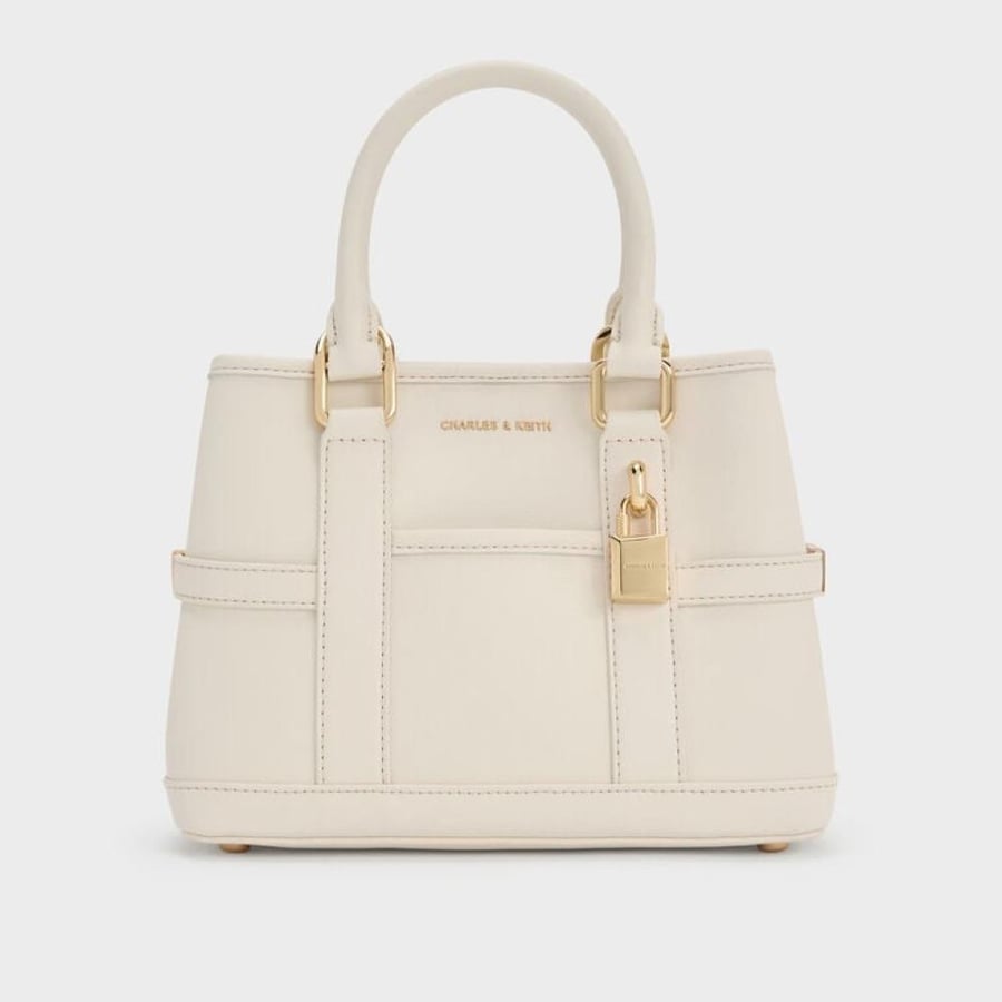 Charles and Keith bag / size Small