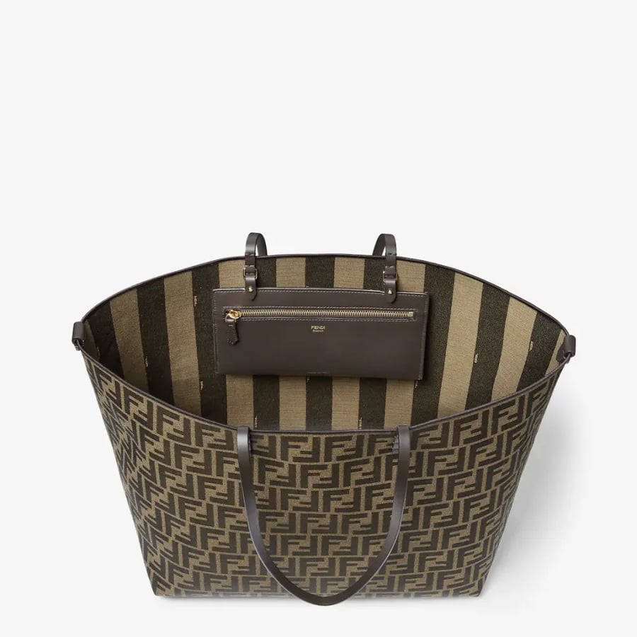شنطة فندي fendi/توت باق-مقاس لارج-دبل فيس
