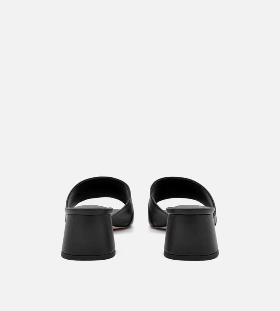 كعب بيدرو /لون Black