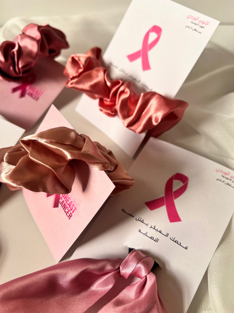 ربطات شعر بثيم توعية بسرطان الثدي