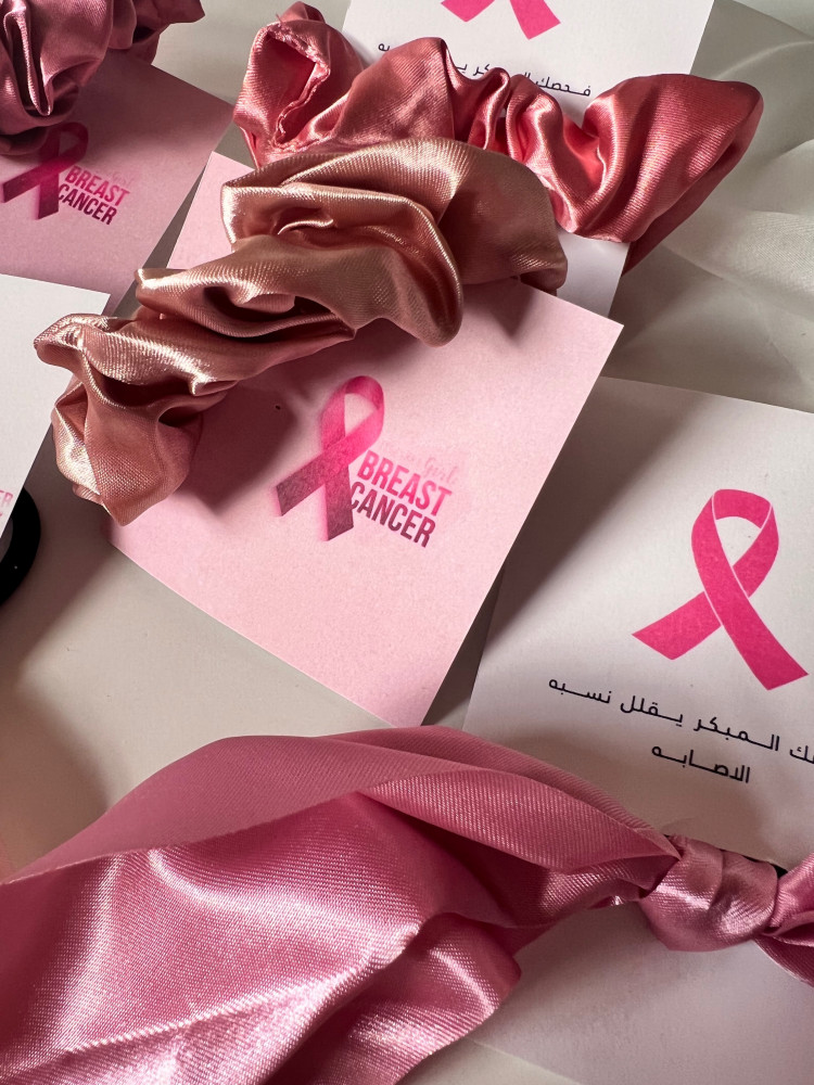 ربطات شعر بثيم توعية بسرطان الثدي