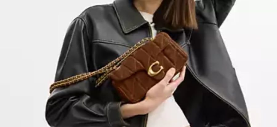 حقيبة كوتش   See bag Size Tabby Shoulder Bag 20 With Quilting