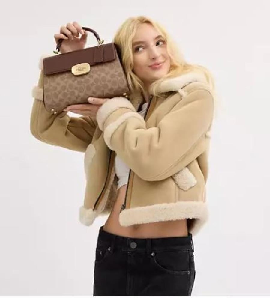 حقيبة كوتش  Eliza Top Handle Bag In Signature Canvas