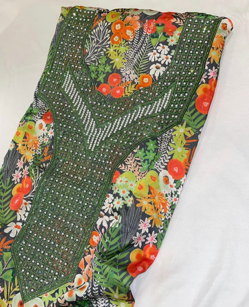 Italian silk embroidered Lulu code 018