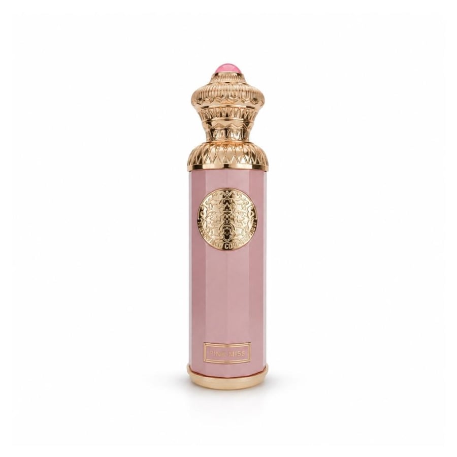 الواجهة الأمامية لزجاجة عطر هيريتاج بلونها وتصميمها الأنثوي الأنيق