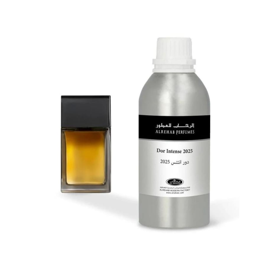 لقطة مقربة تبرز نقاء ولون قطرات زيت دور انتنس 2025 داخل العبوة