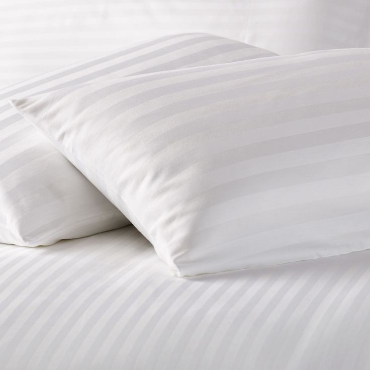 Signature Bedding Set - Unstriped