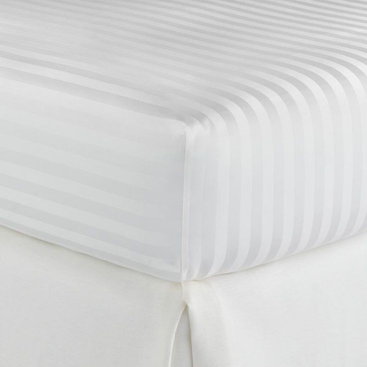 Signature Bedding Set - Unstriped