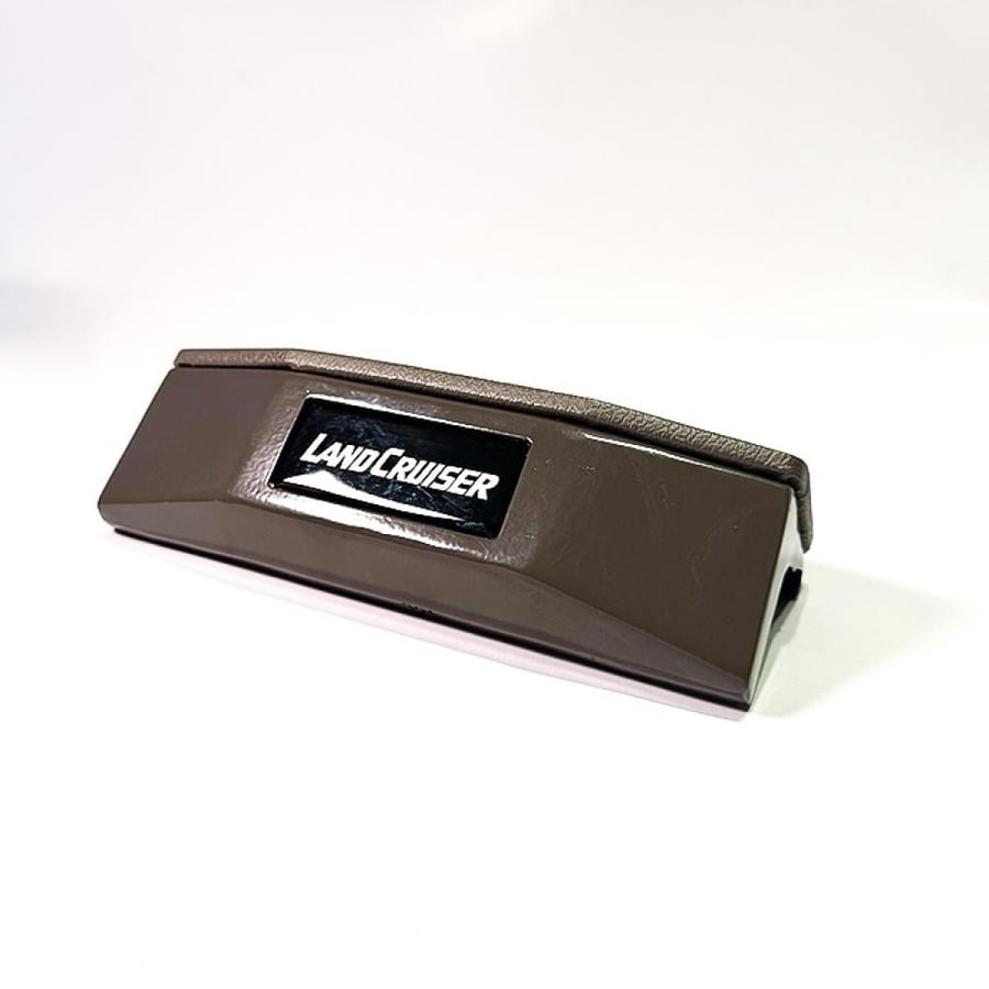 Magnetic door armrest for Toyota Land Cruiser 70 & 79 | 2-piece set