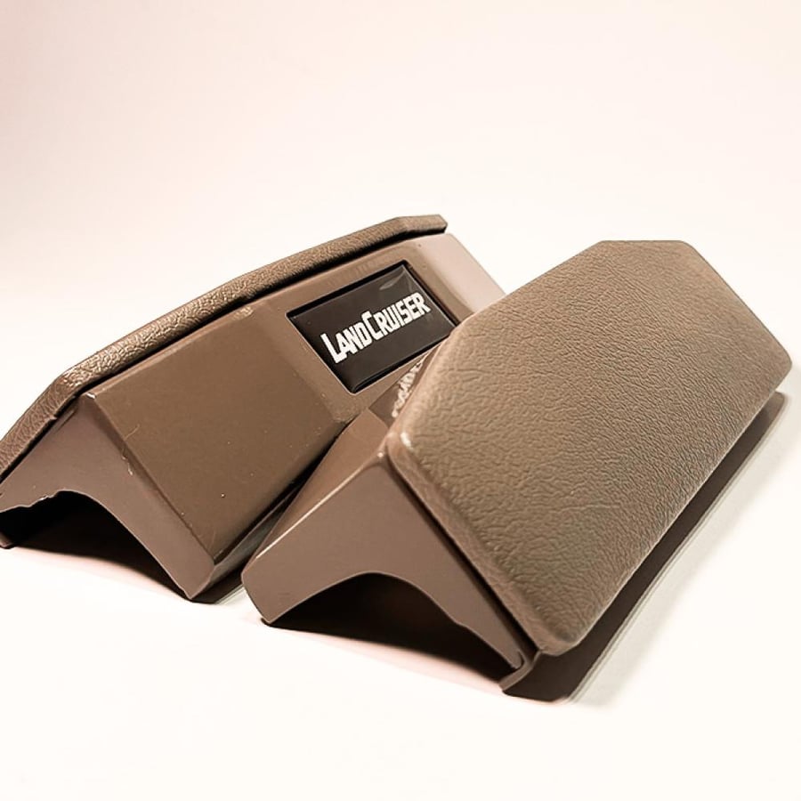 Magnetic door armrest for Toyota Land Cruiser 70 & 79 | 2-piece set