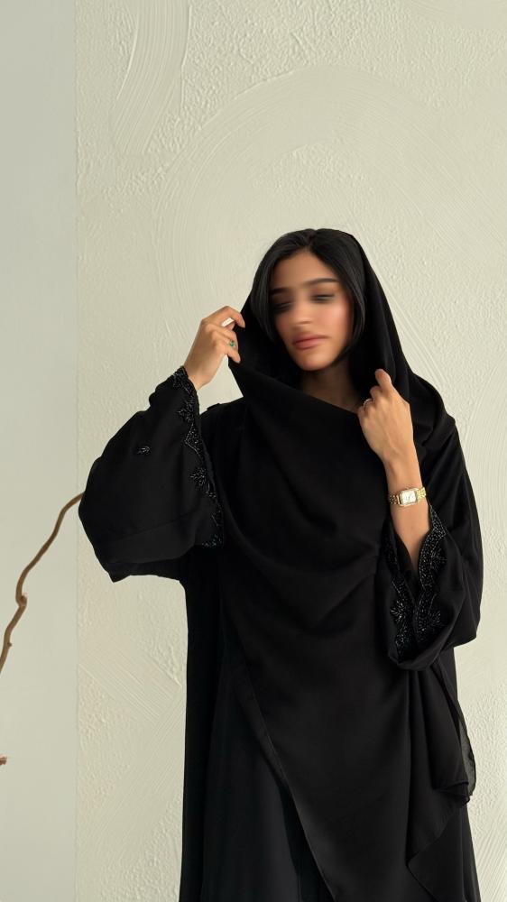 Mujad abaya