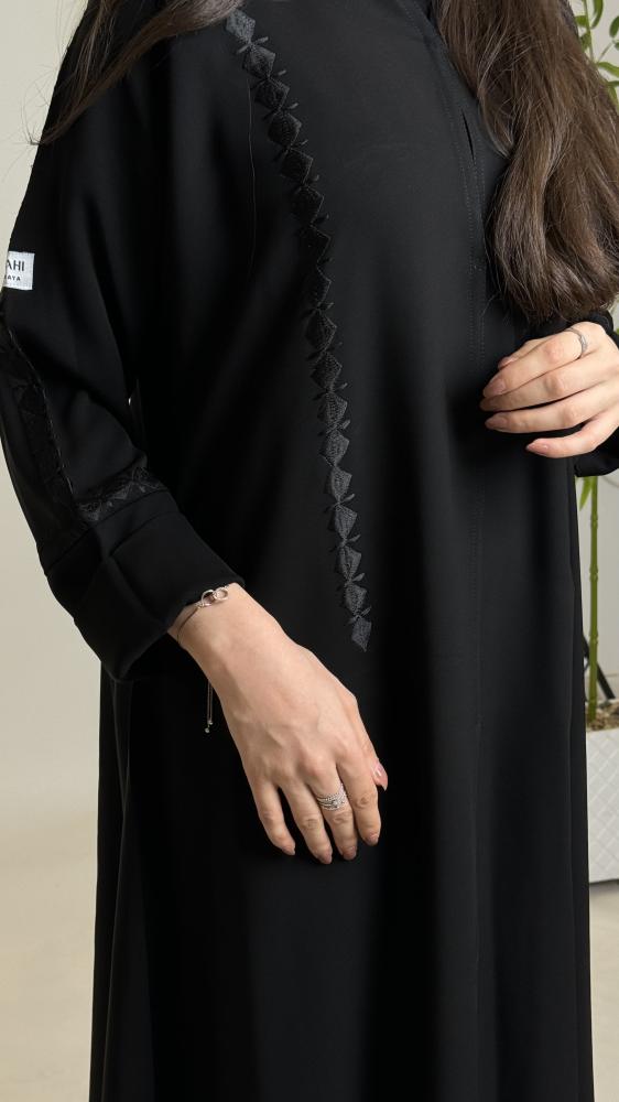 عباية ندى اسود
