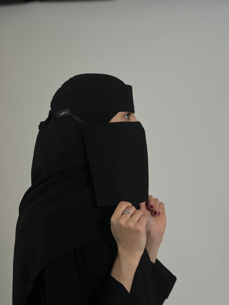 نقاب مثلث (قصير)