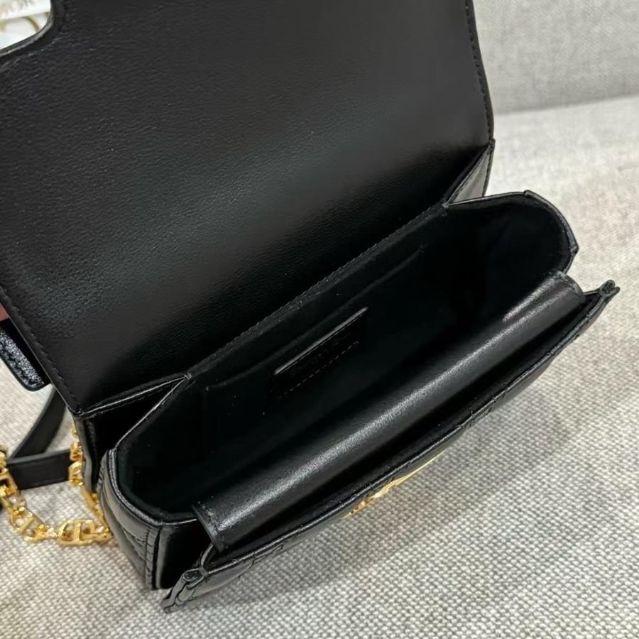 ديور jolie المقاس العرض 19cm الارتفاع 12cm العمق 6cm