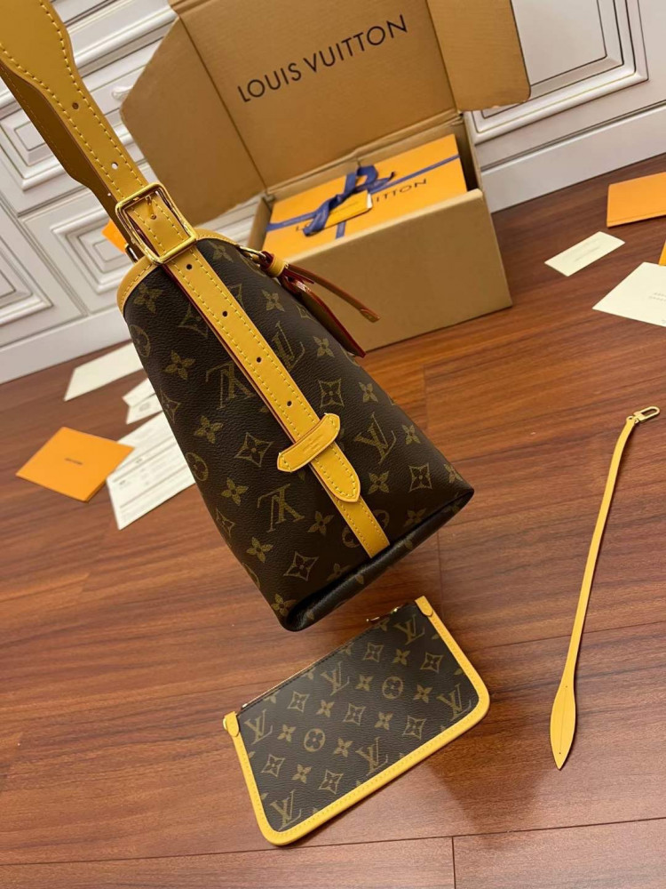 لوي فيتون. المقاس 29cm *24cm *12cm