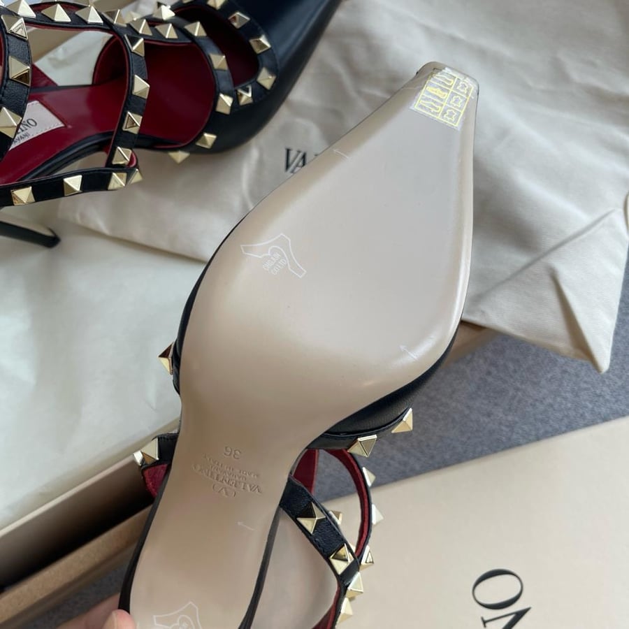هيلز فلنتينو.  طول الهيلز 10cm