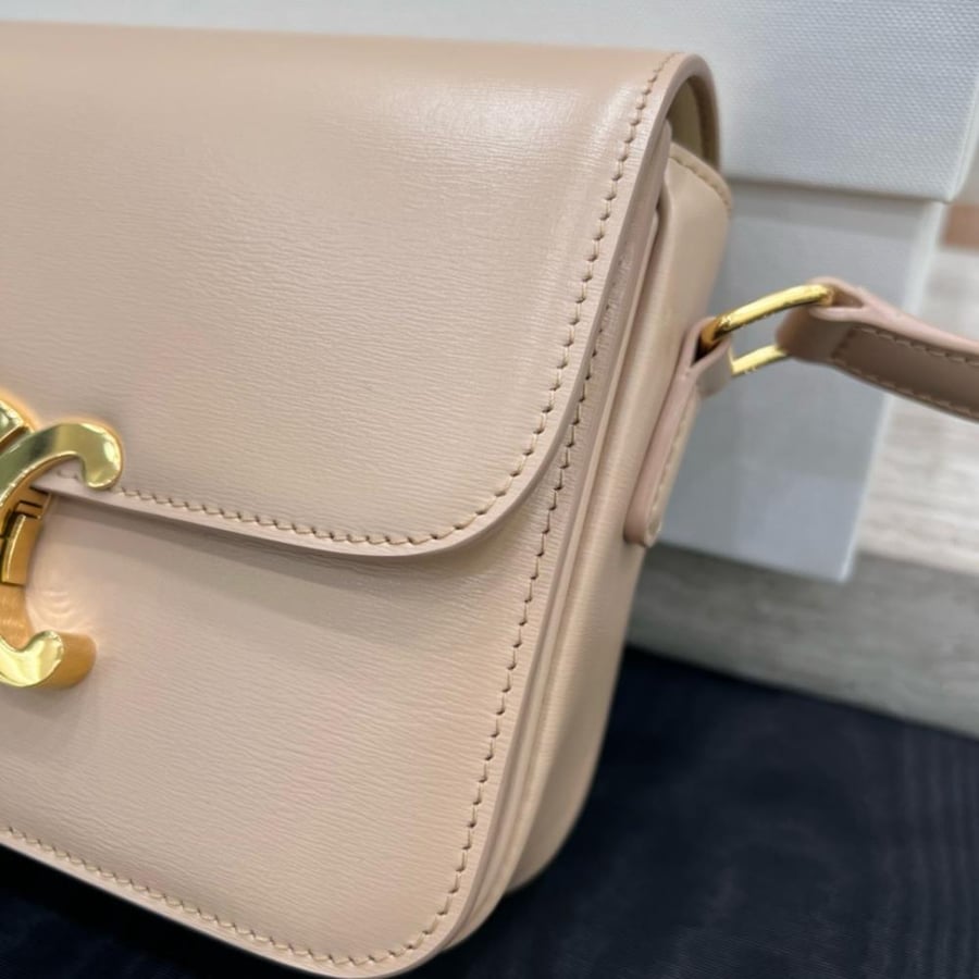 سيلين TEEN TRIOMPHE المقاس العرض 18.5cm الارتفاع 14cm  العمق 6cm