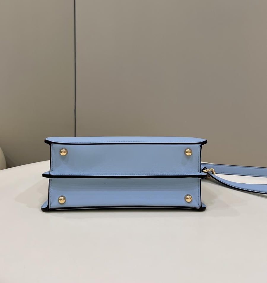 فندي بيكابو مقاس 27cm.