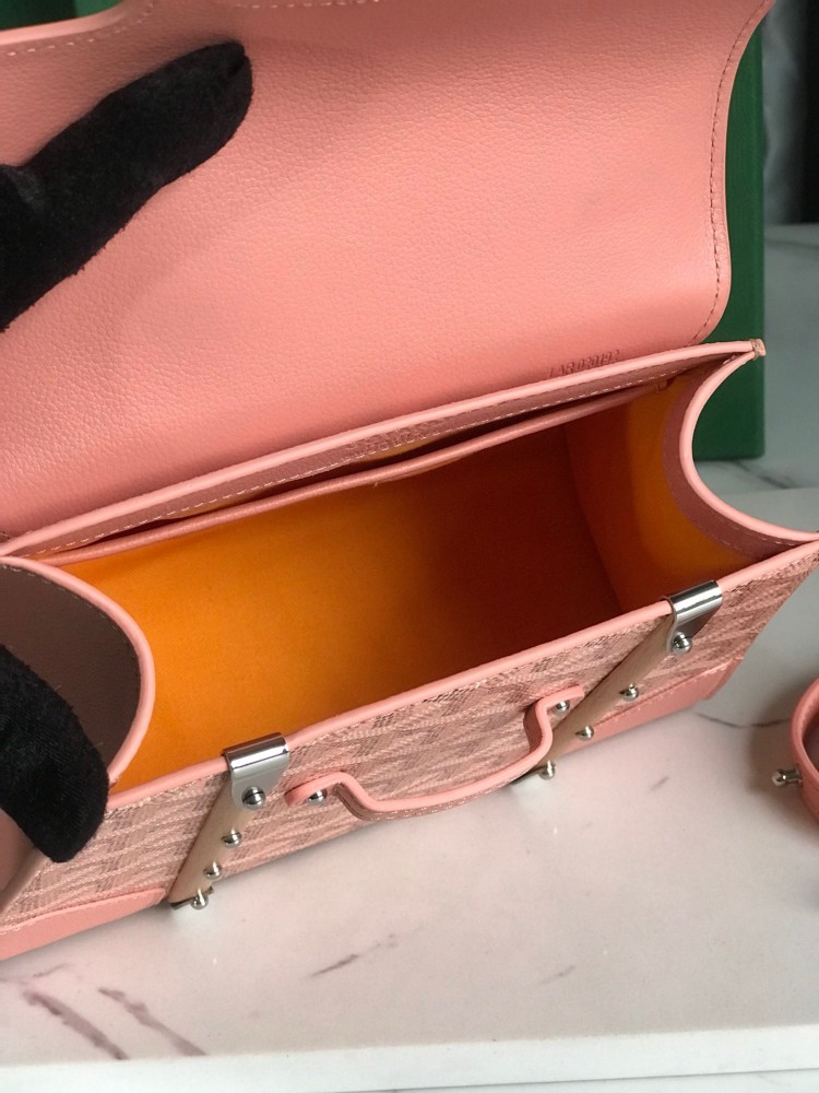 قويارد سايقون المقاس  العرض20cm الارتفاع 15cm العمق 7.5cm