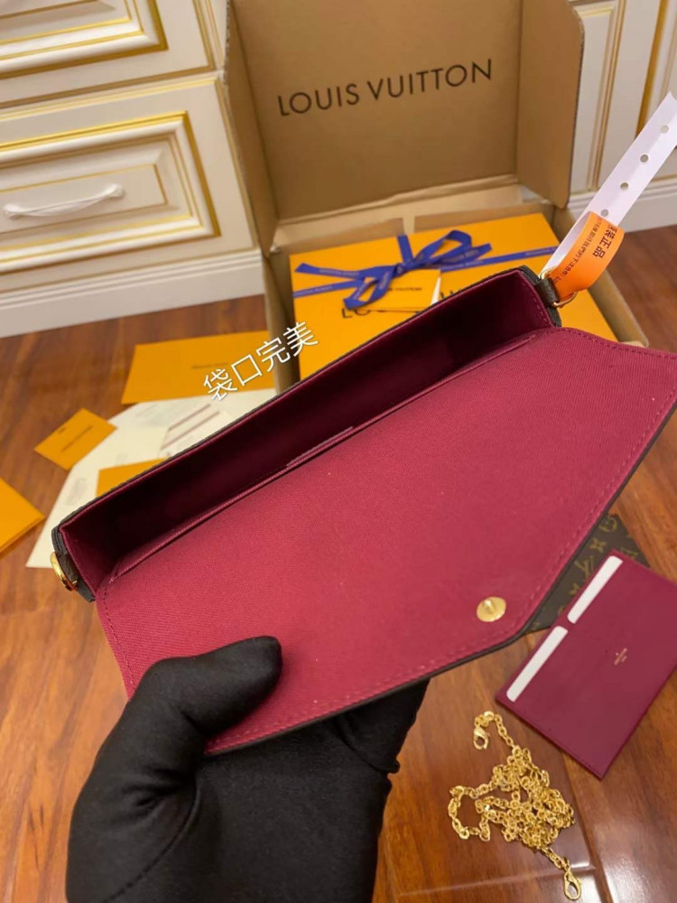 لوي فيتون.   المقاس العرض21cm الارتفاع11cm العمق2cm
