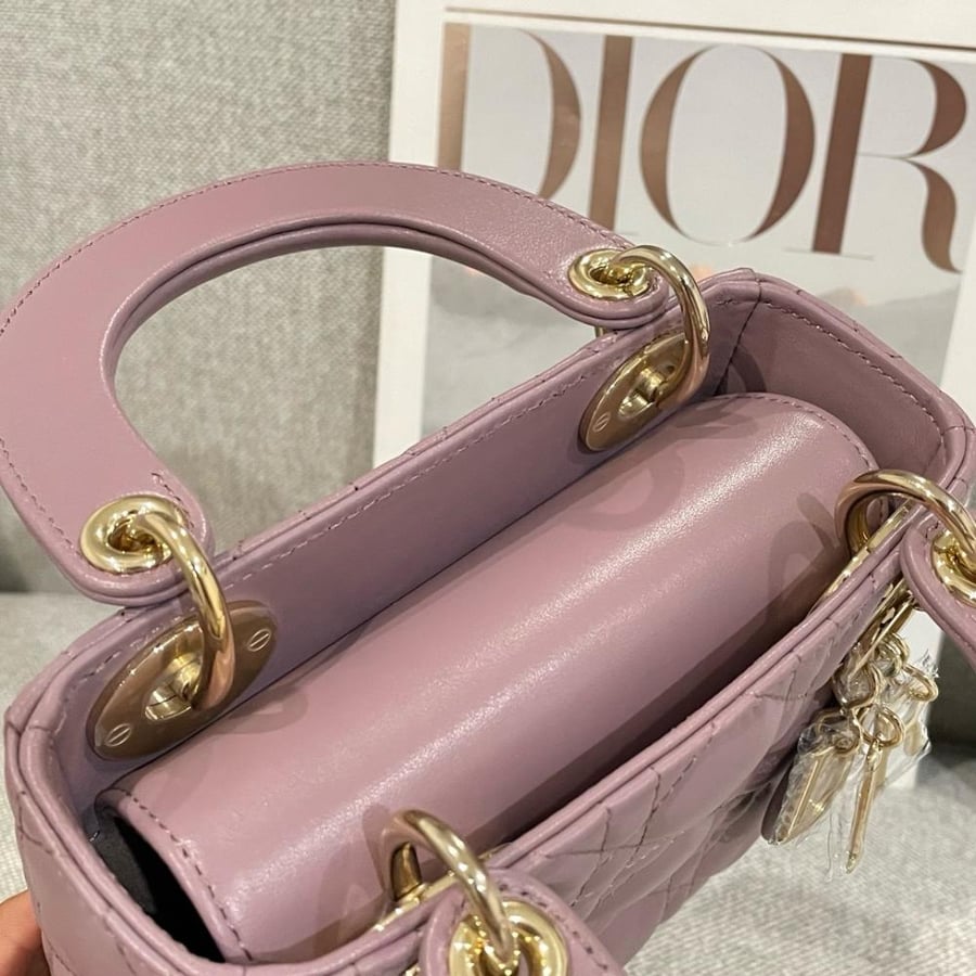 ليدي ديور  ميني. المقاس العرض 17cm الارتفاع 15cm العمق7cm