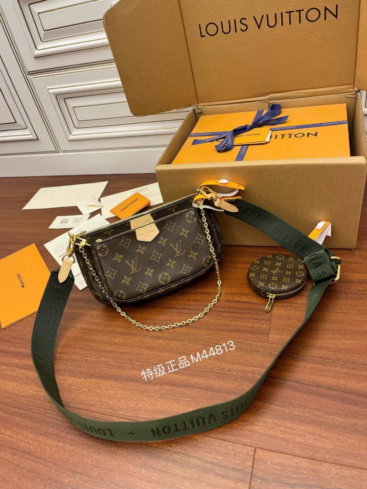 لوي فيتون. المقاس العرض24cm الارتفاع 16cm العمق6cm