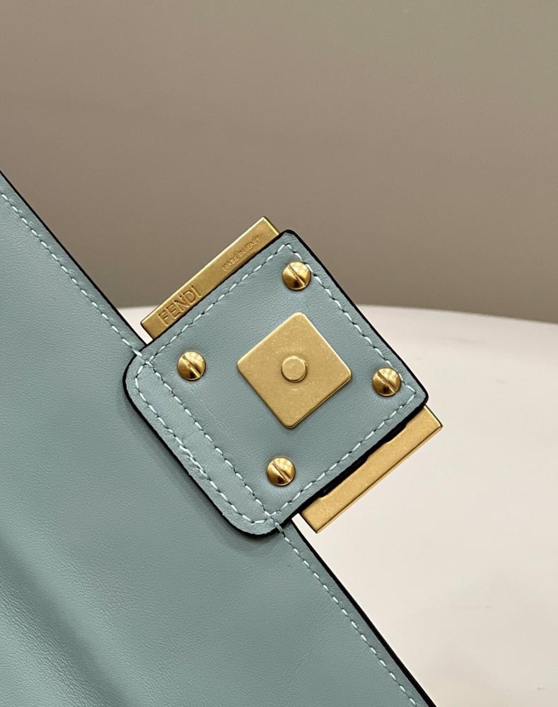 فندي ميني باقيت  المقاس العرض20cm الارتفاع 13cm العمق5cm