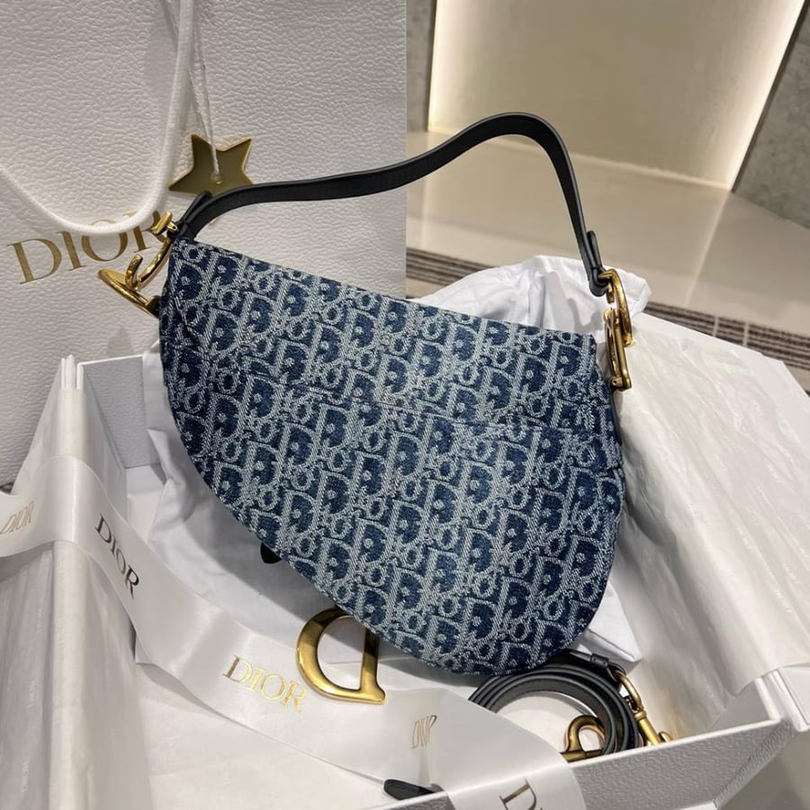 ديور saddle bag  المقاس العرض 25.5cm الارتفاع 20cm العمق 6.5cm