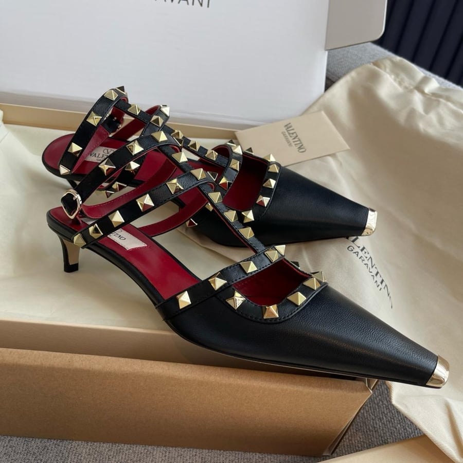 هيلز فلنتينو.  طول الهيلز 3.5cm