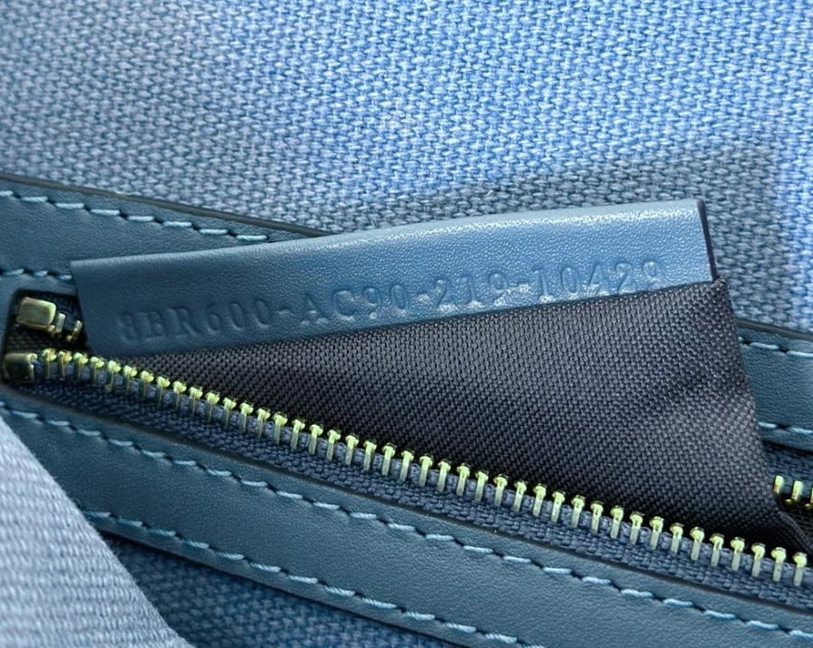 فندي باقيت المقاس العرض 27cm الارتفاع 14cm العمق 6cn