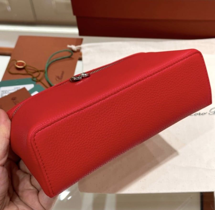 لوربيانا  المقاس العرض 19cm الارتفاع11cm العمق 6.5cm