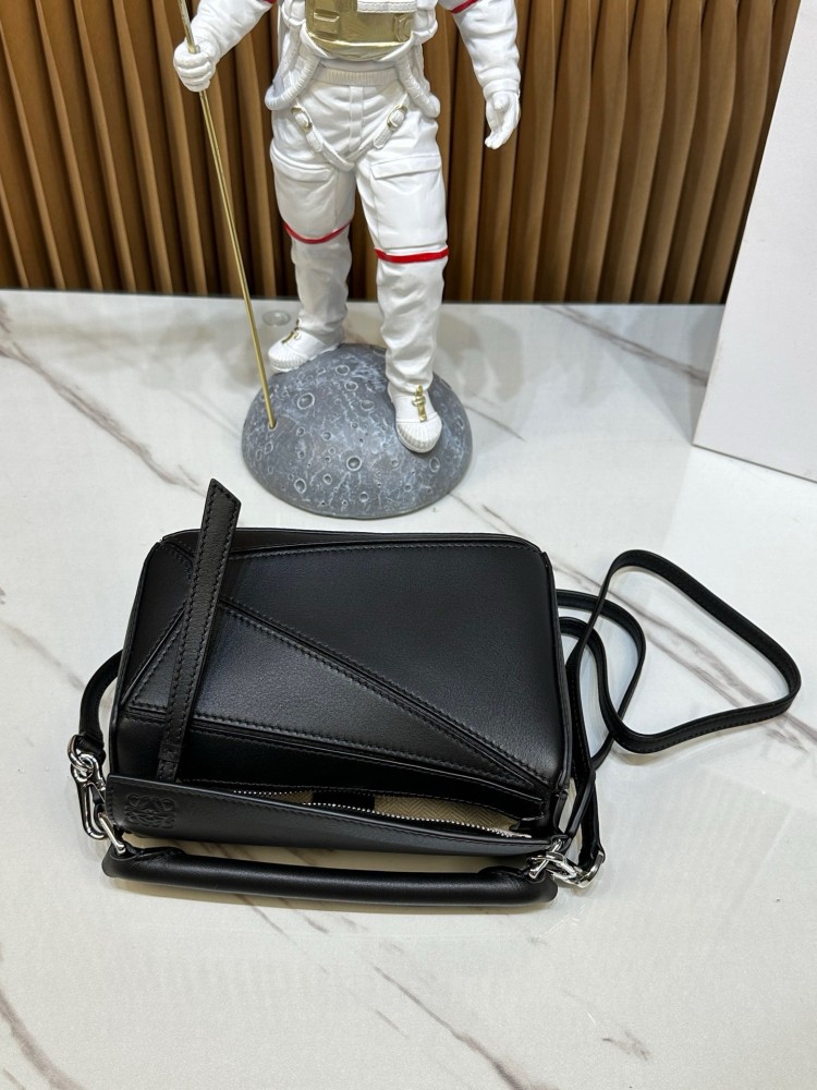 لويفي المقاس  ميني18cm