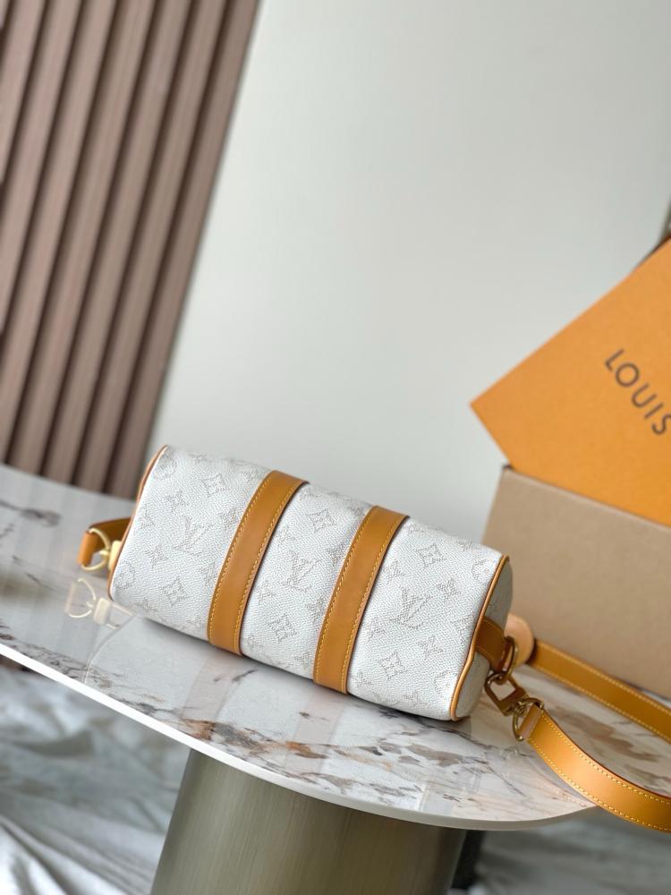 لوي فيتون Keepall Bandouliere 25 المقاس العرض 25cm الارتفاع 15cm العمق 11cm