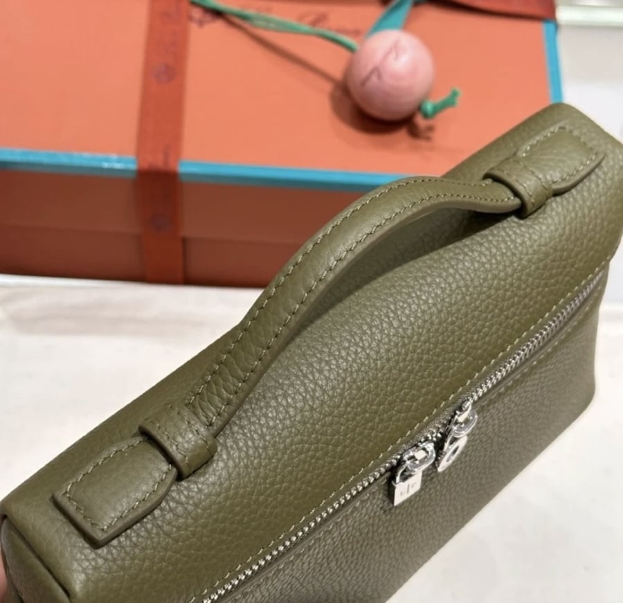 لوروبيانا المقاس العرض  27cm الارتفاع 16cm العمق 6cm