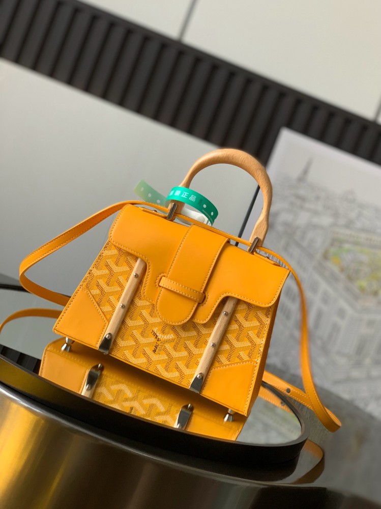 قويارد سايقون المقاس  العرض20cm الارتفاع 15cm العمق 7.5cm