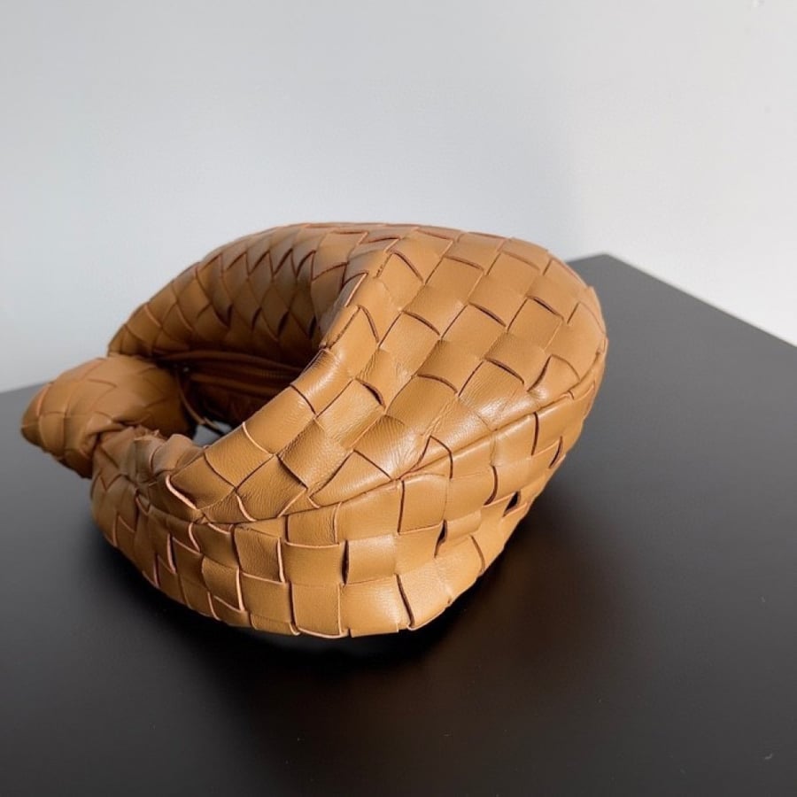بوتيقا. المقاس23cm