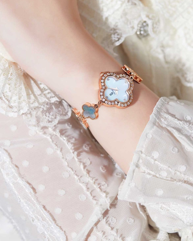 ساعة لارا من معدن النحاس بلون نحاسي GBB033F